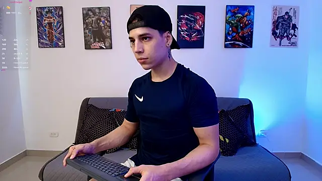 jonathanjoestar  online show from May 4, 9:05 pm
