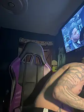 traejddd online show from July 26, 2:19 am