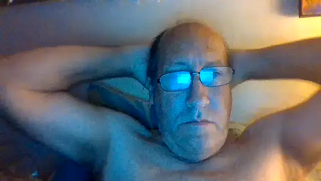 hornyrich69 online show from May 6, 5:30 am