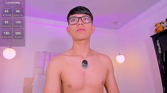 CodyTwink online show from May 2, 10:34 pm