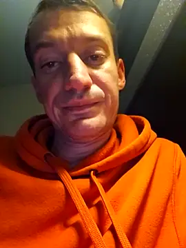 Totts92 online show from May 2, 2:47 am