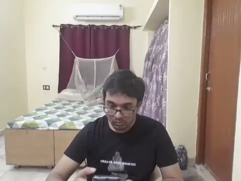 THE NAKED BOY online show from June 21, 3:06 pm