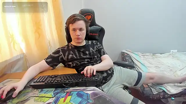 iliaskrislove online show from July 28, 3:21 pm