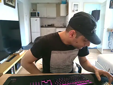 mihaimichael online show from May 22, 10:20 am