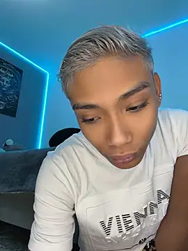 alejo cute online show from August 4, 3:38 pm