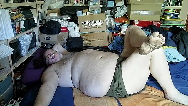 hadeszeuss2 online show from June 12, 2:59 pm