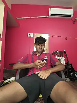 richardjames95 online show from June 16, 7:05 pm