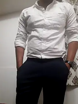 Guyinshortss online show from June 20, 8:25 pm