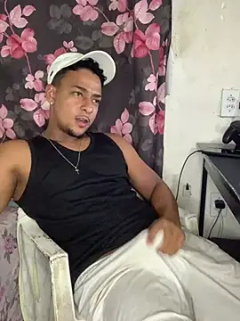 outropirocudo online show from July 23, 4:43 am