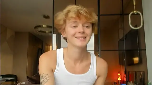 agelandreww online show from May 13, 4:04 pm