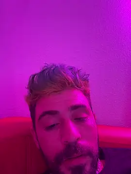 BROKEBOY707 online show from July 6, 3:47 am