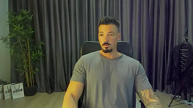 HaydenSpearss online show from May 19, 7:47 am