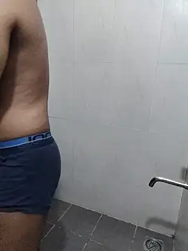 hottboy 39 online show from May 3, 10:51 am