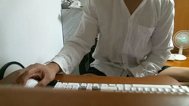 Stellan 0412 online show from June 14, 3:36 pm