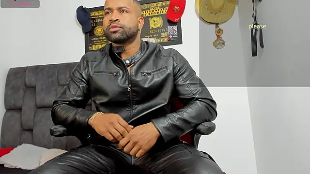 MattRodriguez9 online show from July 25, 10:01 am