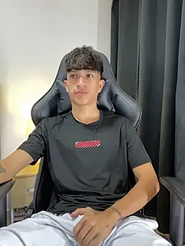 CamiloBass online show from May 16, 1:03 am