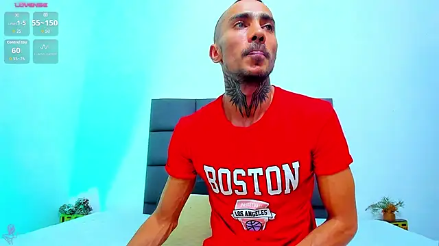 steven hott8 online show from July 19, 8:04 pm