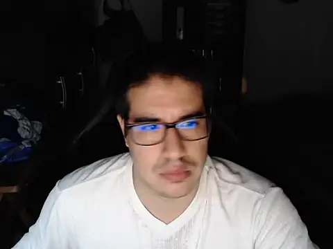 thealfawolf01 online show from May 8, 2:01 am