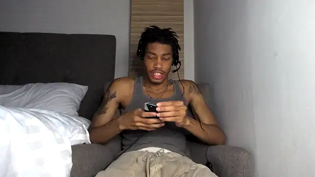 Skinnyblackman online show from May 7, 5:29 am