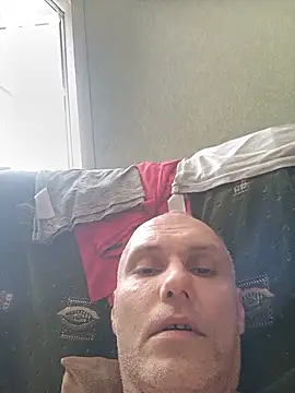 Pineapple04 online show from July 27, 9:16 am