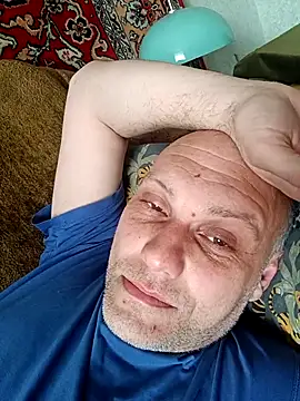 Pineapple04 online show from May 1, 5:43 am