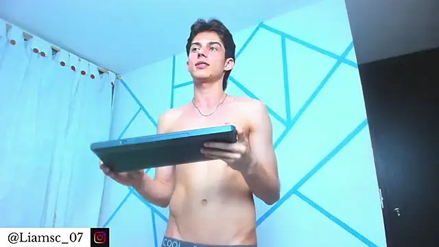 liam scott77 online show from June 10, 1:51 am