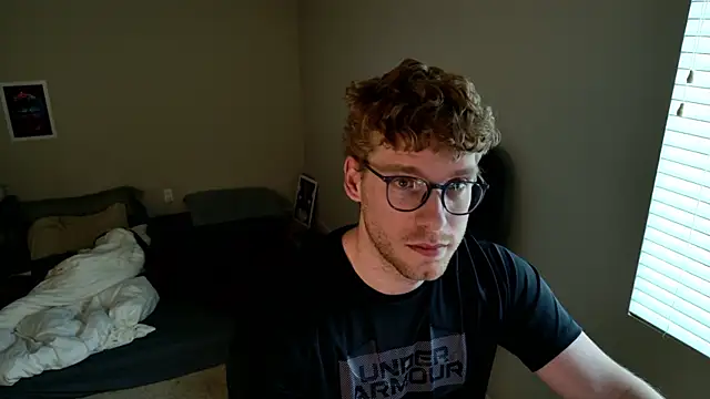 BlueEyedTallGuy94 online show from July 24, 1:47 am