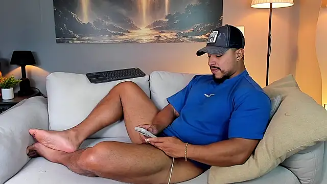 ApoloMakris online show from June 7, 8:05 pm