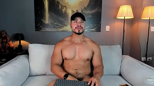 ApoloMakris online show from May 3, 9:50 pm