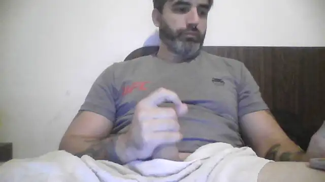 ozzypsico13 online show from May 22, 1:32 am