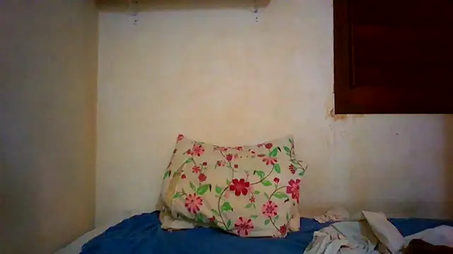 couplemilk online show from July 6, 9:37 pm