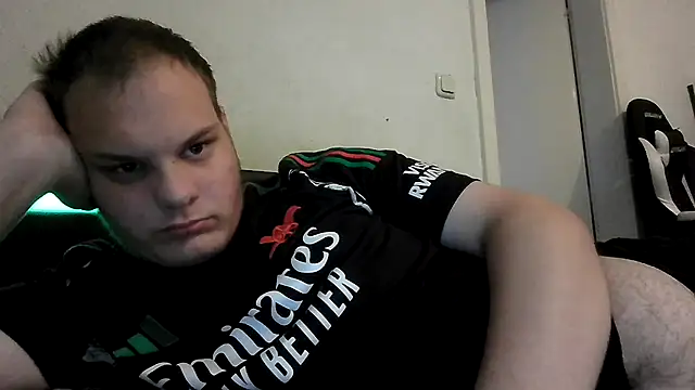 Nicolasjlhkjzl online show from July 18, 9:04 am