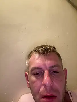 adrian90bi11 online show from May 9, 10:44 pm