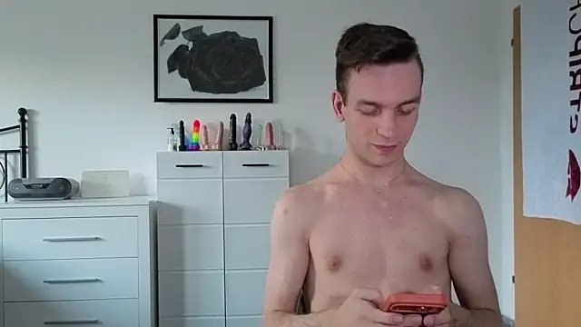 nickdtr online show from May 6, 6:08 pm