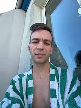 nickdtr online show from May 2, 11:13 am