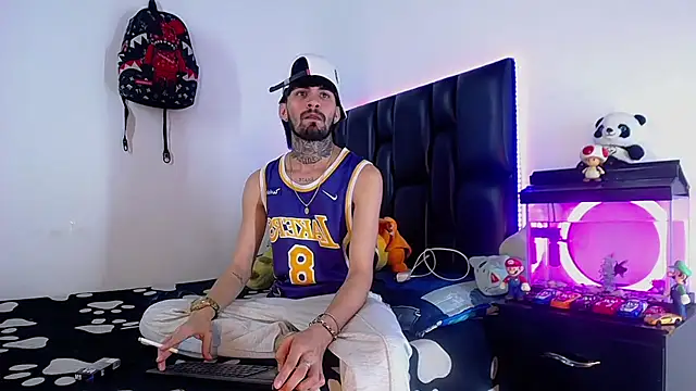 Brutal Sex Fucking online show from July 17, 2:19 am
