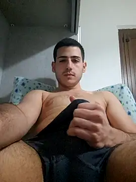Nicolas3091 online show from May 6, 7:47 pm