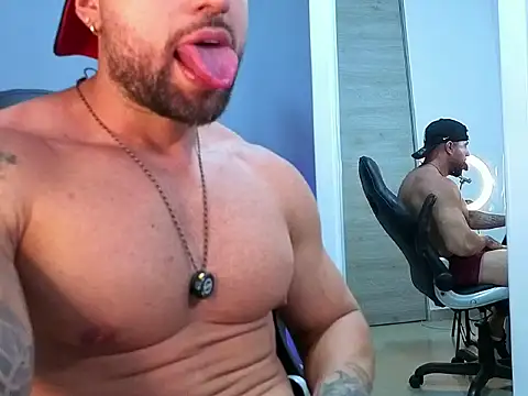 OwenMaximus814 online show from May 19, 6:03 pm