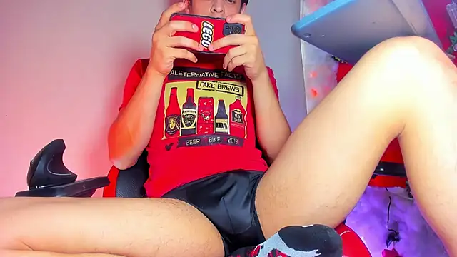 LilOwen  online show from April 30, 8:57 pm