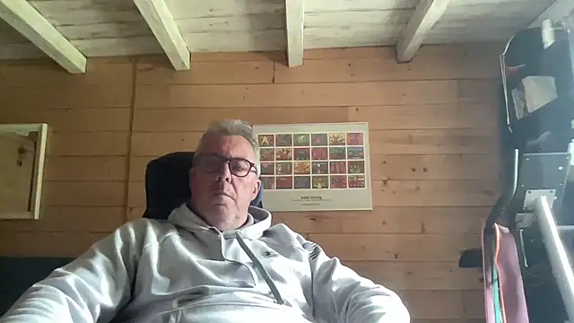 lelohop online show from May 19, 11:49 am