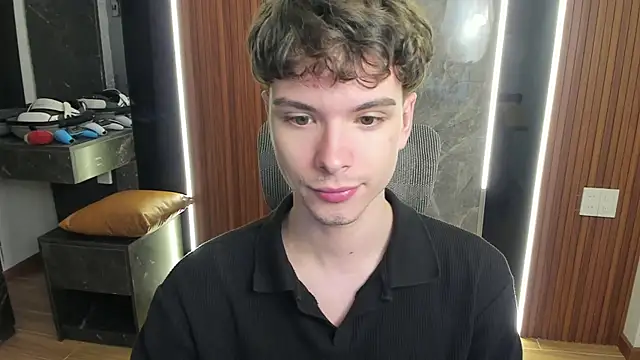 calvin love you online show from July 19, 3:18 pm