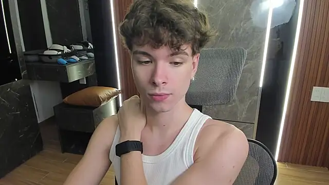 calvin love you online show from July 28, 3:21 pm