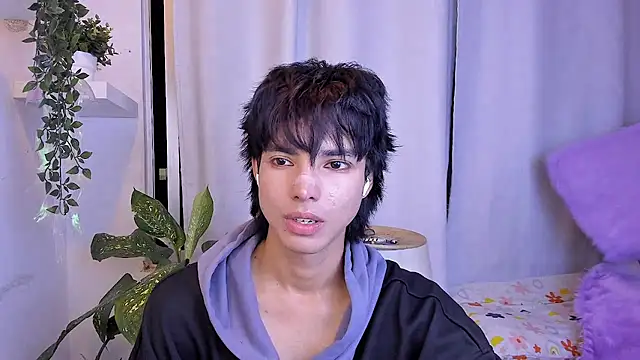 santy-kitty online show from June 25, 3:09 am
