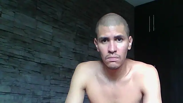 Sexylatin64 online show from July 28, 8:52 pm