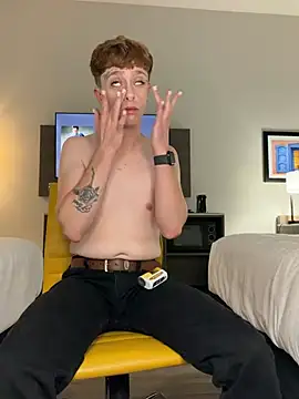 twentywithafelonyy online show from June 18, 10:42 am