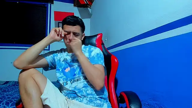 maxowens oficial online show from July 6, 8:54 pm