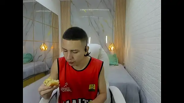 JackSwan18 online show from July 13, 1:13 pm