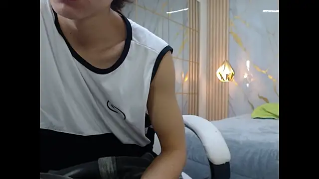 JackSwan18 online show from July 10, 1:58 pm