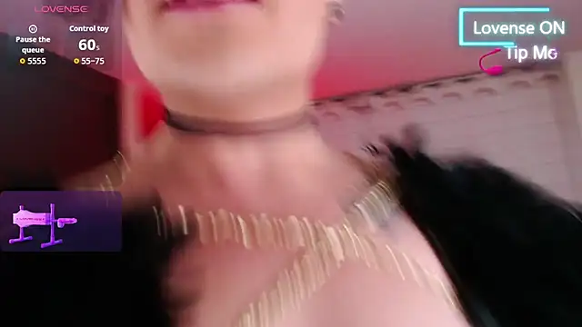Hornymoan online show from May 1, 10:56 pm