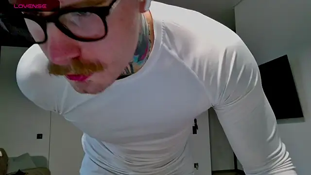 white King9999 online show from May 1, 2:48 am